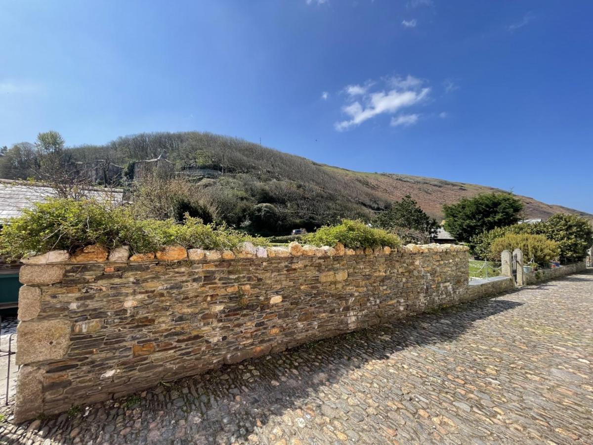 The Brewhouse Boscastle Harbour Villa Bagian luar foto